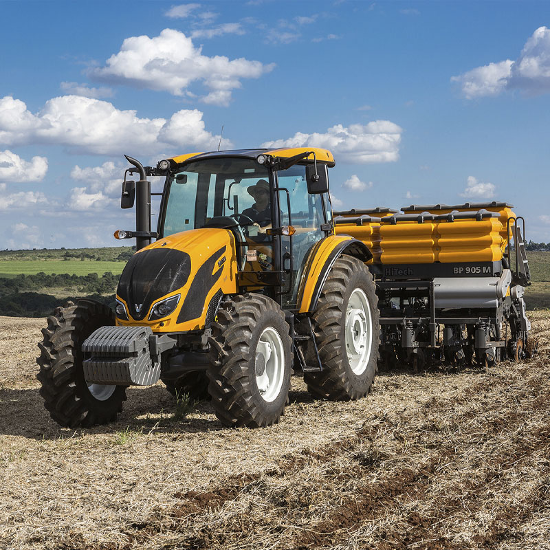 valtra-a4-02.jpg